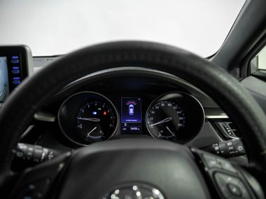 Toyota C-HR 2020 года, 54 435 км - вид 7