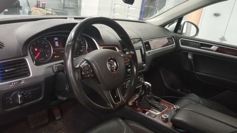 Volkswagen Touareg 2014 года, 159 291 км - вид 5