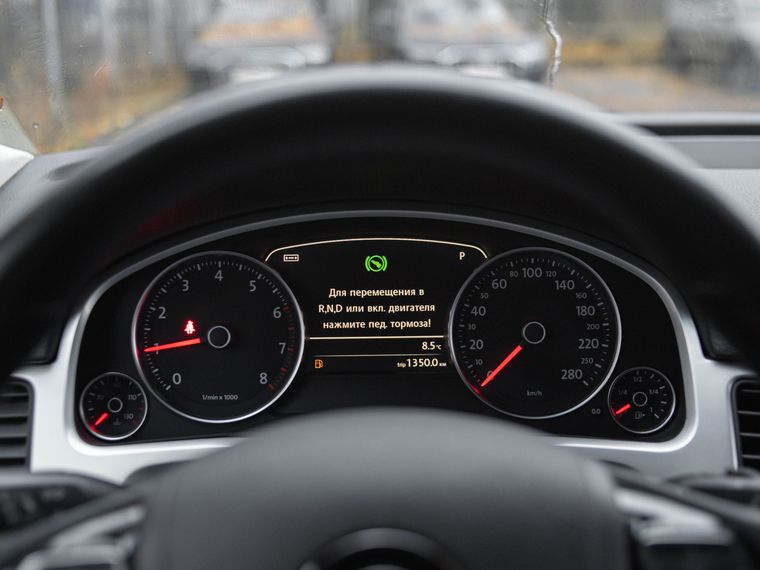 Volkswagen Touareg 2014 года, 159 291 км - вид 5
