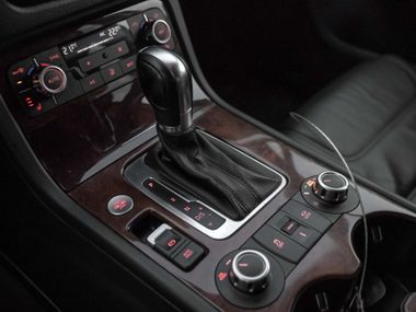 Volkswagen Touareg 2014 года, 159 291 км - вид 8