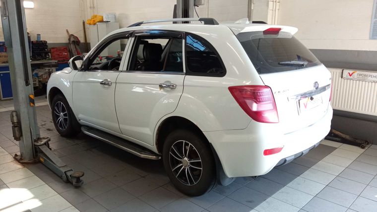 LIFAN X60 2015 года, 186 497 км - вид 4