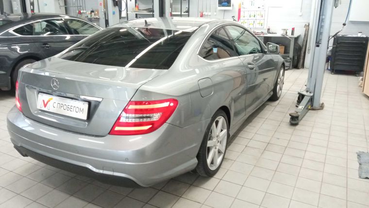 Mercedes-Benz C-класс 2012 года, 68 914 км - вид 3