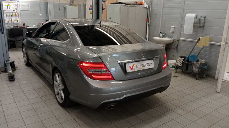 Mercedes-Benz C-класс 2012 года, 68 914 км - вид 4