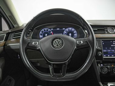 Volkswagen Passat 2016 года, 153 225 км - вид 8