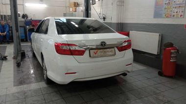 Toyota Camry 2012 года, 142 666 км - вид 4