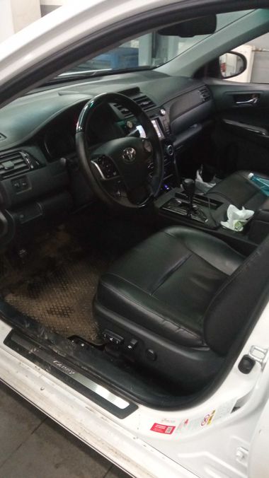 Toyota Camry 2012 года, 142 666 км - вид 5
