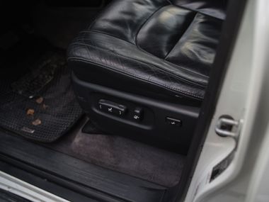 Toyota Land Cruiser 2012 года, 260 618 км - вид 17