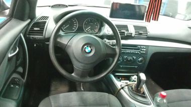BMW 1 серия 2011 года, 218 079 км - вид 5