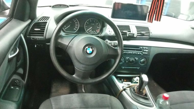 BMW 1 серия 2011 года, 218 079 км - вид 5