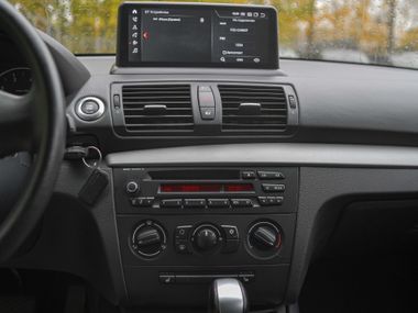 BMW 1 серия 2011 года, 218 079 км - вид 7