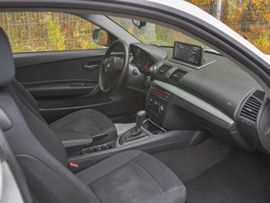 BMW 1 серия 2011 года, 218 079 км - вид 11