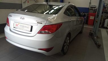 Hyundai Solaris 2015 года, 196 571 км - вид 3