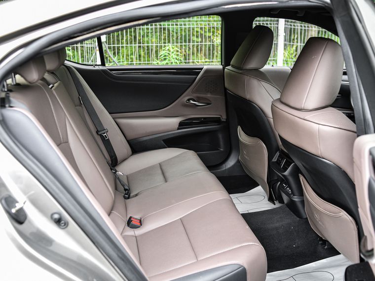 Lexus ES 2024 года, 5 701 км - вид 14