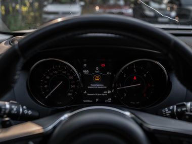 Jaguar F-Pace 2019 года, 123 000 км - вид 5
