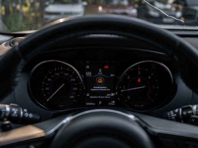 Jaguar F-Pace 2019 года, 123 000 км - вид 5