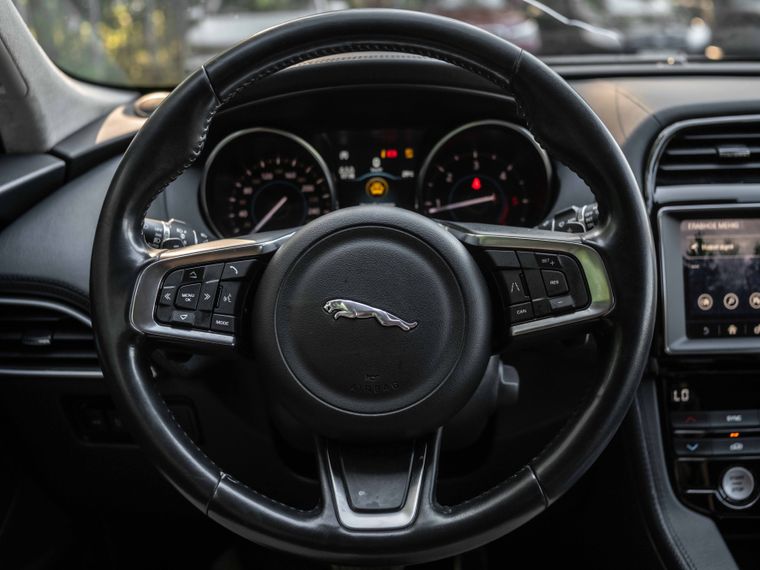Jaguar F-Pace 2019 года, 123 000 км - вид 7