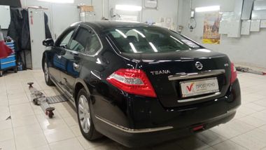 Nissan Teana 2010 года, 203 000 км - вид 4