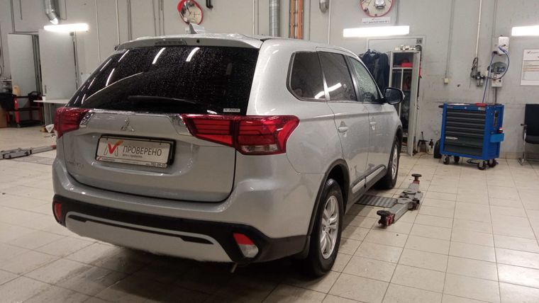 Mitsubishi Outlander 2021 года, 74 301 км - вид 4