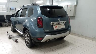 Renault Duster 2016 года, 107 637 км - вид 4