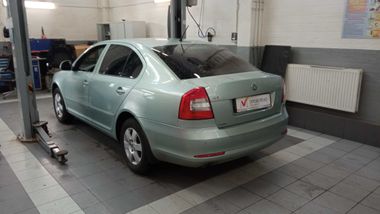 Skoda Octavia 2013 года, 273 814 км - вид 4