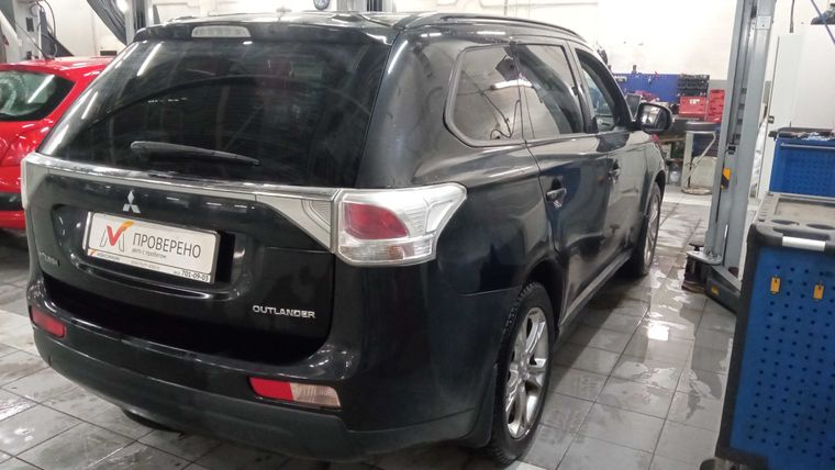 Mitsubishi Outlander 2013 года, 207 411 км - вид 3