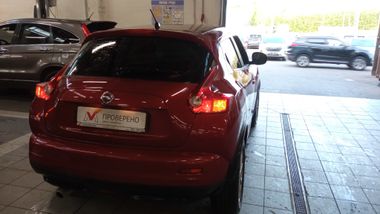 Nissan Juke 2012 года, 96 356 км - вид 3