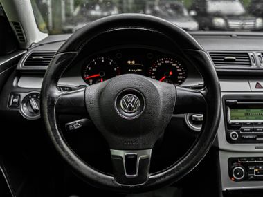 Volkswagen Passat 2010 года, 212 071 км - вид 7