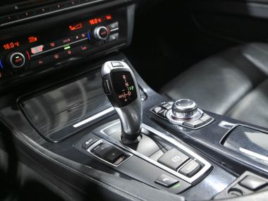 BMW 5 серия 2011 года, 256 661 км - вид 13