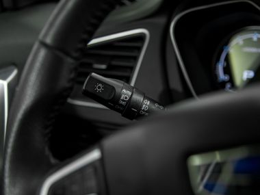 Серый Geely Emgrand X7 2019 года | VIN 330000