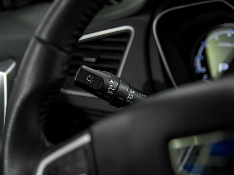 Серый Geely Emgrand X7 2019 года | VIN 330000