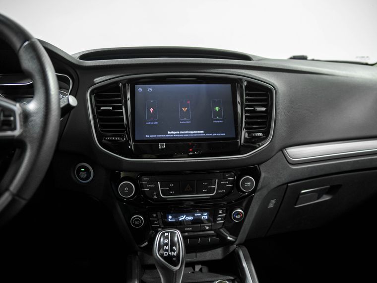 Серый Geely Emgrand X7 2019 года | VIN 330000