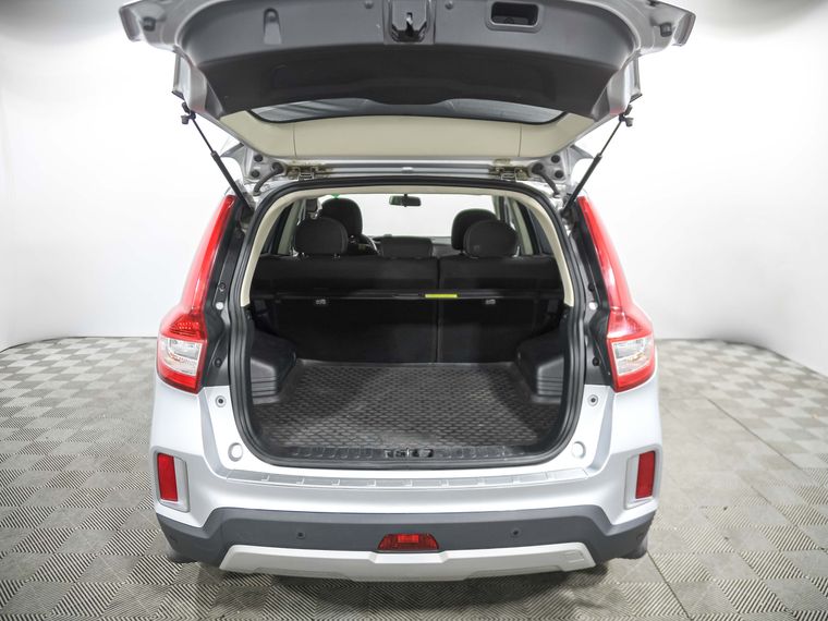 Серый Geely Emgrand X7 2019 года | VIN 330000