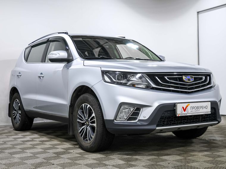 Серый Geely Emgrand X7 2019 года | VIN 330000
