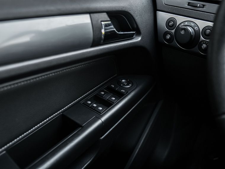 Opel Astra 2012 года, 208 972 км - вид 9