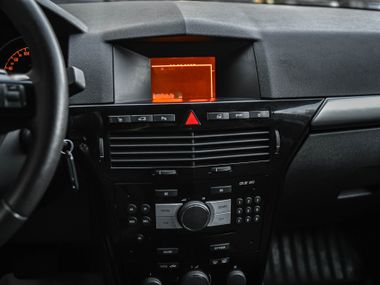 Opel Astra 2012 года, 208 972 км - вид 7