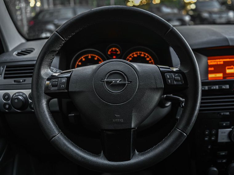 Opel Astra 2012 года, 208 972 км - вид 6