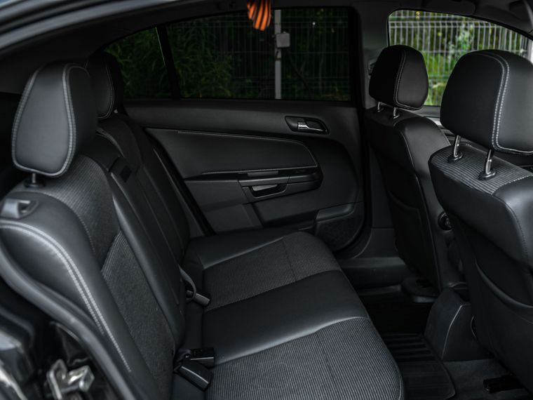 Opel Astra 2012 года, 208 972 км - вид 11