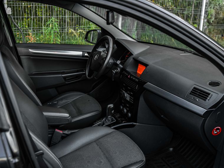 Opel Astra 2012 года, 208 972 км - вид 12