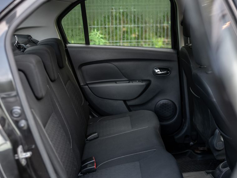 Renault Logan 2015 года, 130 442 км - вид 11