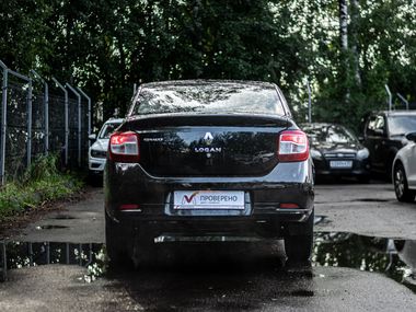 Renault Logan 2015 года, 130 442 км - вид 4
