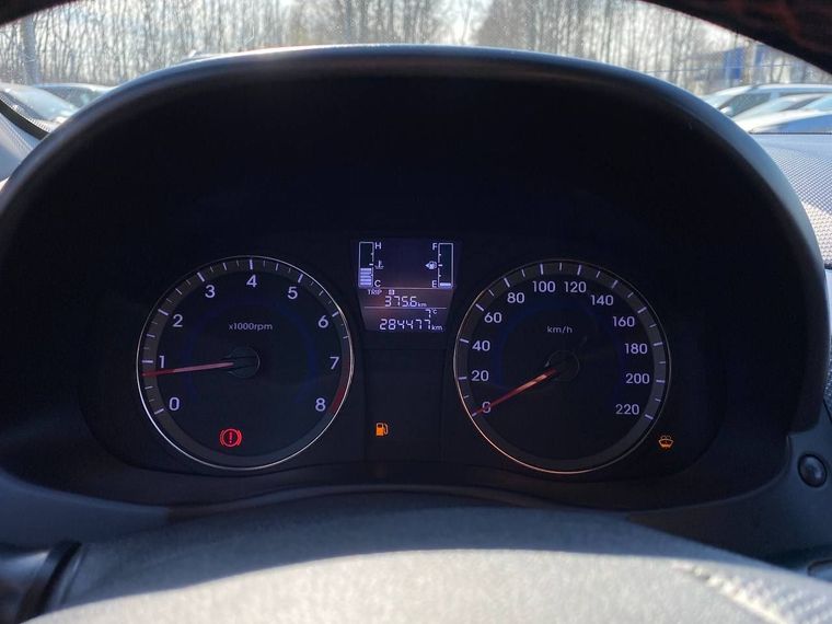 Hyundai Solaris 2014 года, 284 000 км - вид 8