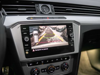 Volkswagen Passat 2018 года, 277 000 км - вид 8
