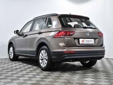 Volkswagen Tiguan 2018 года, 83 660 км - вид 6