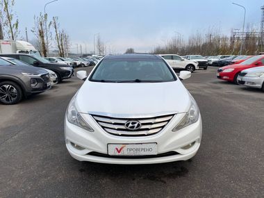 Hyundai Sonata 2011 года, 238 160 км - вид 3