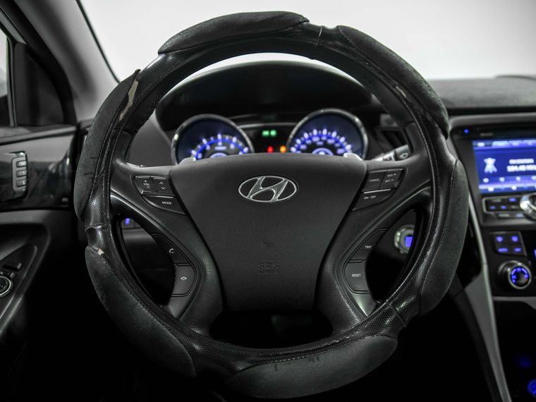 Hyundai Sonata 2011 года, 252 958 км - вид 9