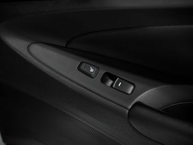 Hyundai Sonata 2011 года, 252 958 км - вид 18
