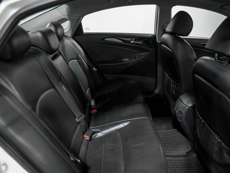Hyundai Sonata 2011 года, 252 958 км - вид 16