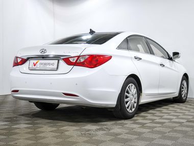 Hyundai Sonata 2011 года, 252 958 км - вид 4