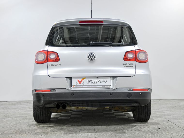 Volkswagen Tiguan 2011 года, 123 675 км - вид 5