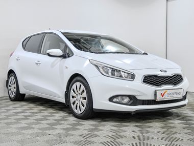 KIA Ceed 2013 года, 162 104 км - вид 3